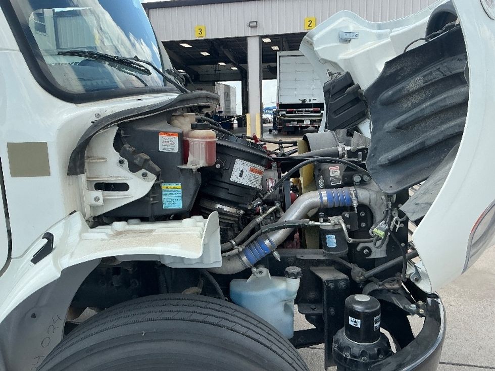 Flatbed Truck-Light and Medium Duty Trucks-Freightliner-2019-M2-Dallas-TX-114,770\n\t\tmiles-$ 58,750 - Image 23