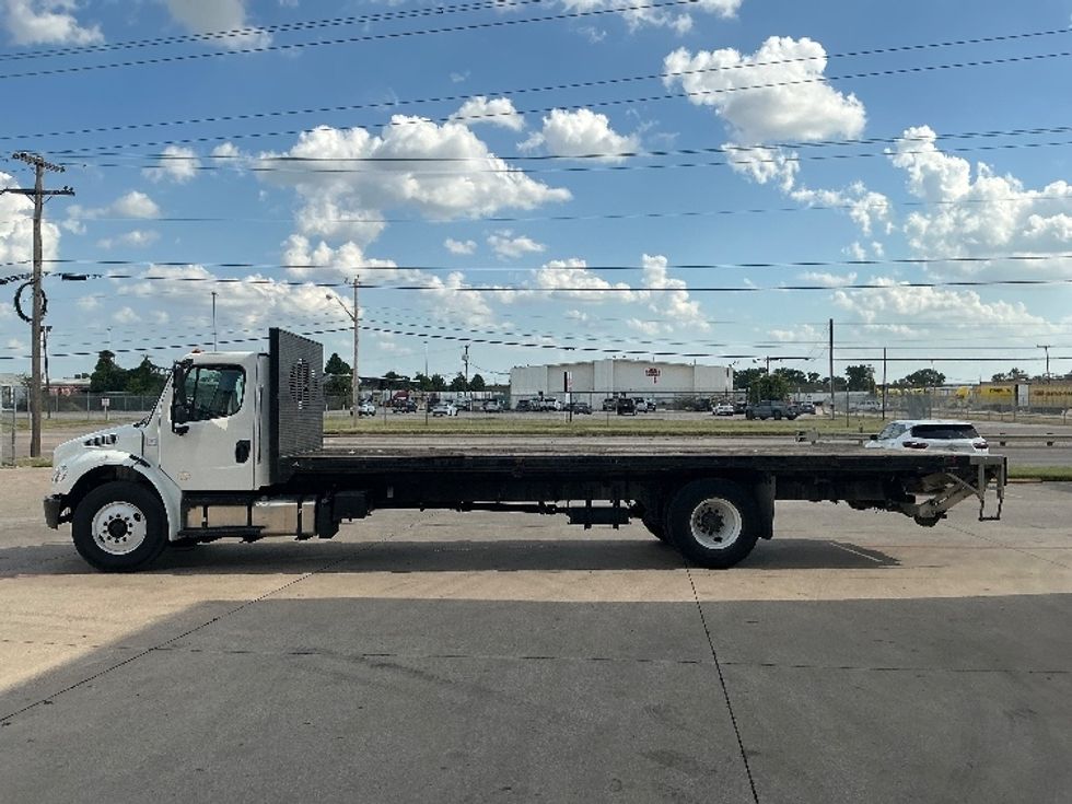 Flatbed Truck-Light and Medium Duty Trucks-Freightliner-2019-M2-Dallas-TX-114,770\n\t\tmiles-$ 58,750 - Image 4