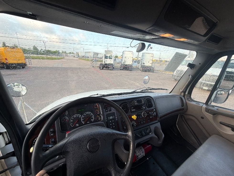 Flatbed Truck-Light and Medium Duty Trucks-Freightliner-2019-M2-Dallas-TX-325,404\n\t\tmiles-$ 34,250 - Image 12