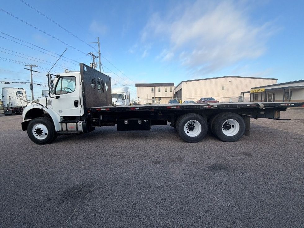 Flatbed Truck-Light and Medium Duty Trucks-Freightliner-2019-M2-Dallas-TX-325,404\n\t\tmiles-$ 34,250 - Image 4