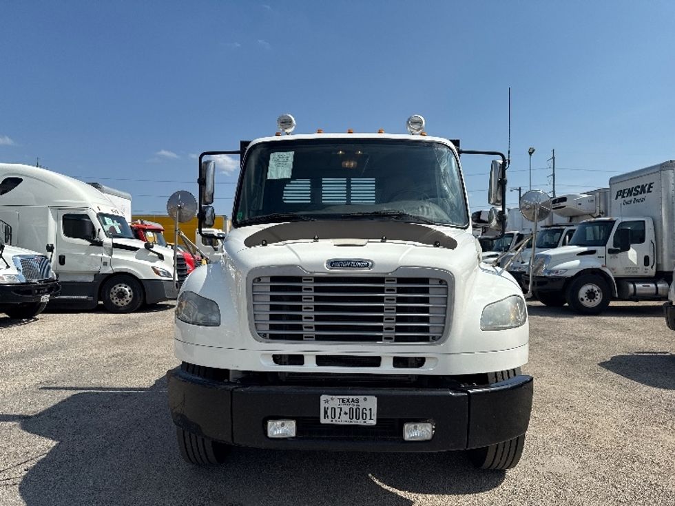 Flatbed Truck-Light and Medium Duty Trucks-Freightliner-2019-M2-Dallas-TX-359,173\n\t\tmiles-$ 34,000 - Image 2