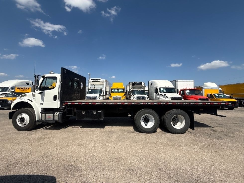 Flatbed Truck-Light and Medium Duty Trucks-Freightliner-2019-M2-Dallas-TX-359,173\n\t\tmiles-$ 34,000 - Image 4