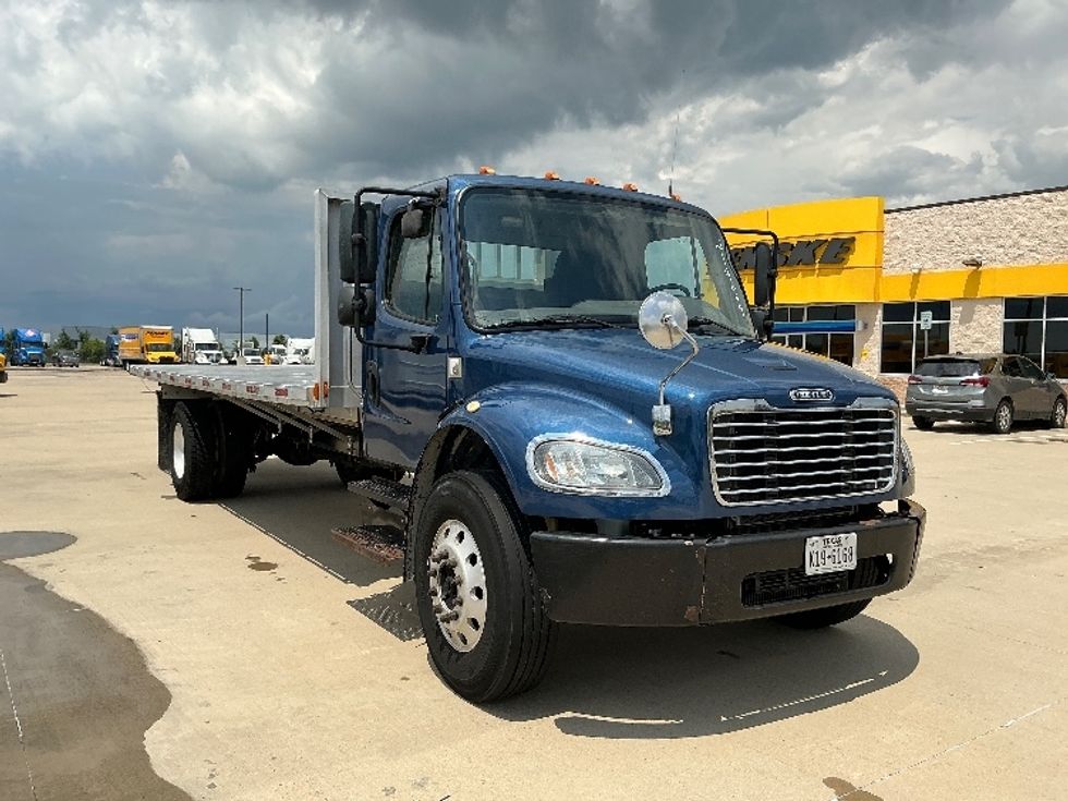 Flatbed Truck-Light and Medium Duty Trucks-Freightliner-2019-M2-Dallas-TX-474,764\n\t\tmiles-$ 22,250 - Image 1