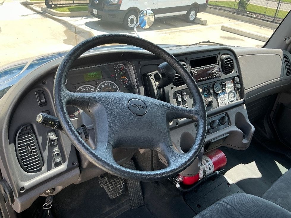 Flatbed Truck-Light and Medium Duty Trucks-Freightliner-2019-M2-Dallas-TX-474,764\n\t\tmiles-$ 22,250 - Image 12