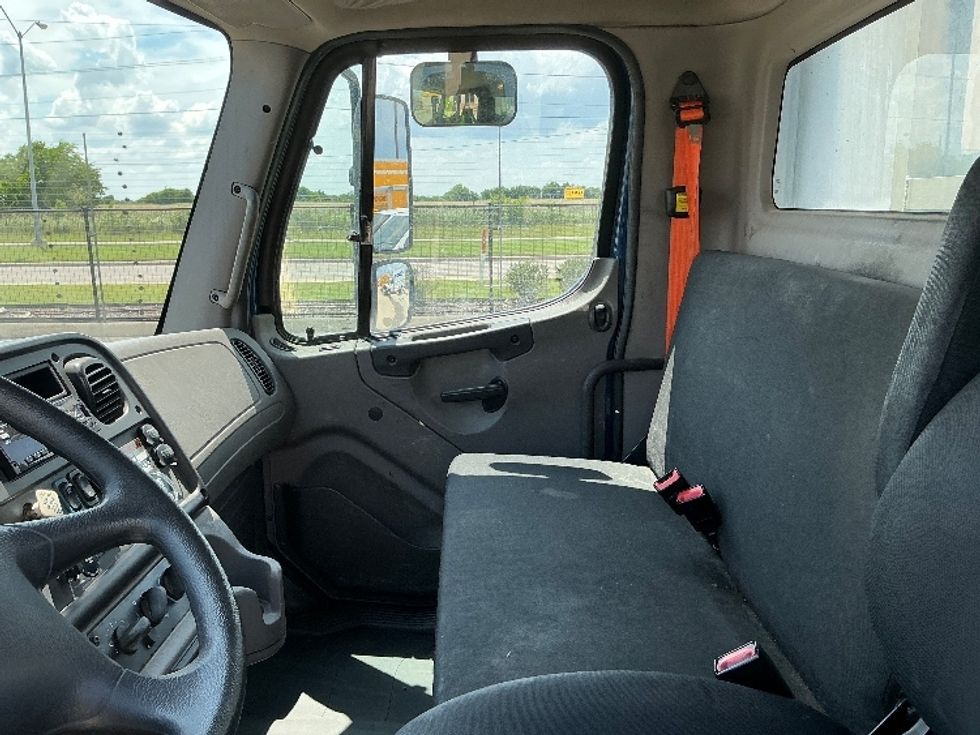 Flatbed Truck-Light and Medium Duty Trucks-Freightliner-2019-M2-Dallas-TX-474,764\n\t\tmiles-$ 22,250 - Image 14