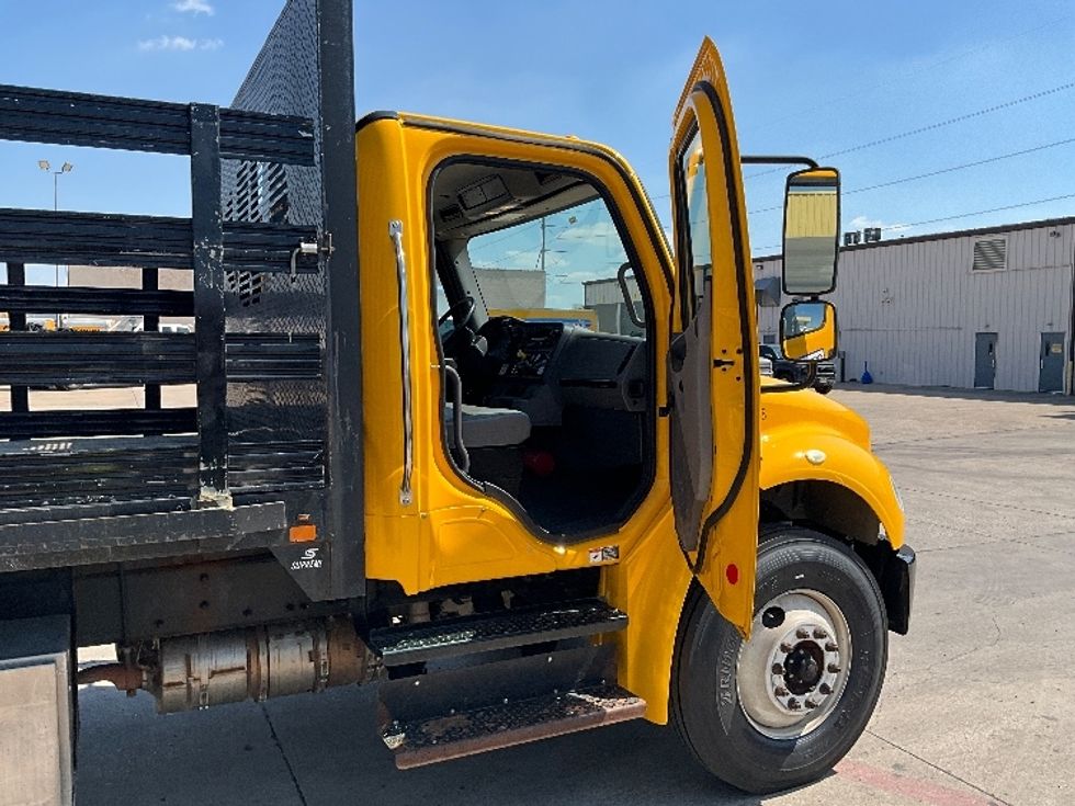 Flatbed Truck-Light and Medium Duty Trucks-Freightliner-2019-M2-Dallas-TX-88,641\n\t\tmiles-$ 53,500 - Image 20