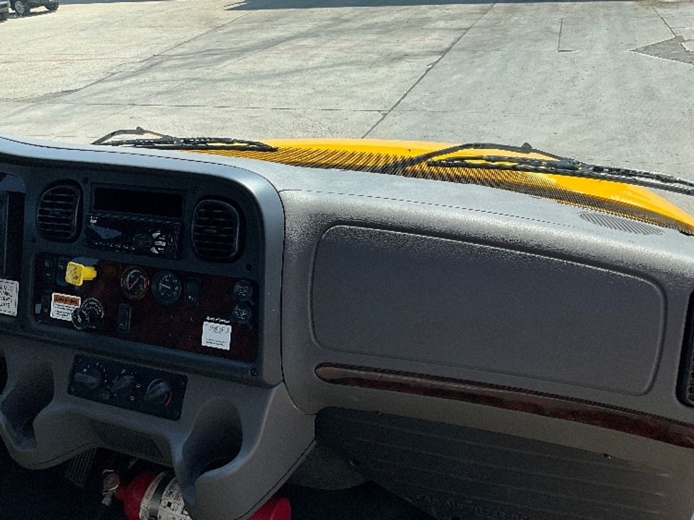 Flatbed Truck-Light and Medium Duty Trucks-Freightliner-2019-M2-Dallas-TX-88,641\n\t\tmiles-$ 53,500 - Image 21