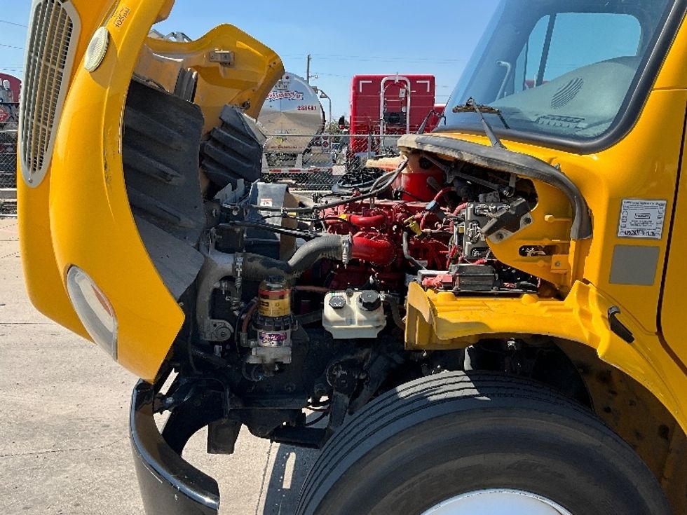 Flatbed Truck-Light and Medium Duty Trucks-Freightliner-2019-M2-Dallas-TX-88,641\n\t\tmiles-$ 53,500 - Image 24