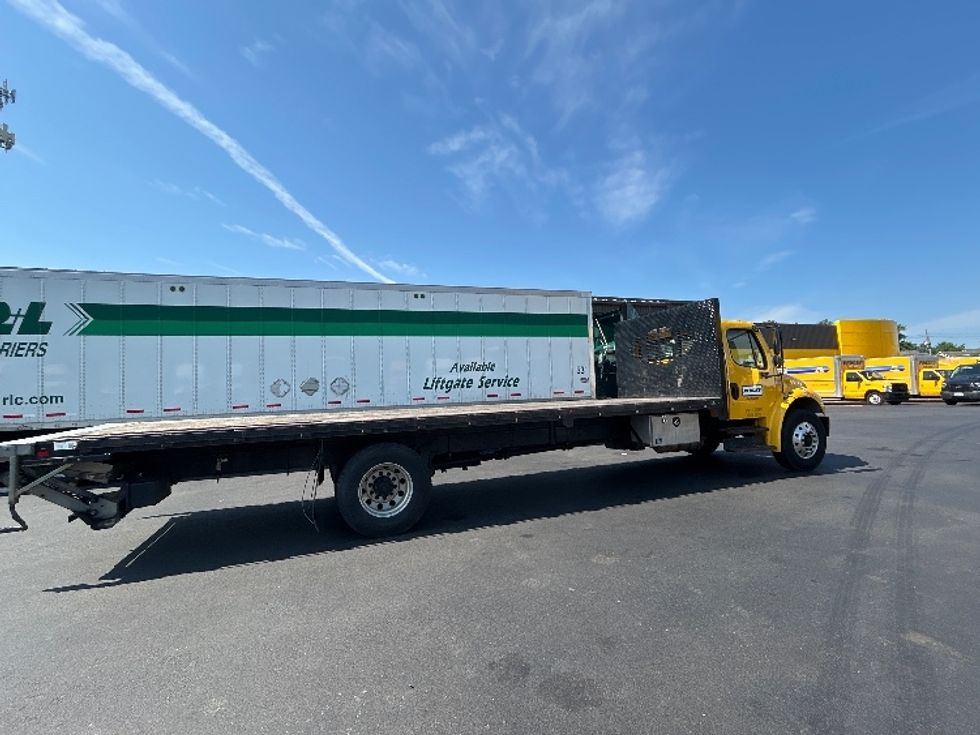 Flatbed Truck-Light and Medium Duty Trucks-Freightliner-2019-M2-Dayton-NJ-124,172\n\t\tmiles-$ 47,750 - Image 12