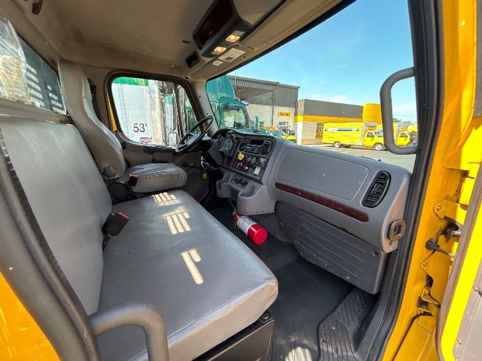 Flatbed Truck-Light and Medium Duty Trucks-Freightliner-2019-M2-Dayton-NJ-124,172\n\t\tmiles-$ 47,750 - Image 19