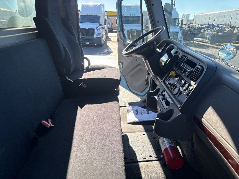 Flatbed Truck-Light and Medium Duty Trucks-Freightliner-2019-M2-East Chicago-IN-147,291\n\t\tmiles-$ 48,500 - Image 21