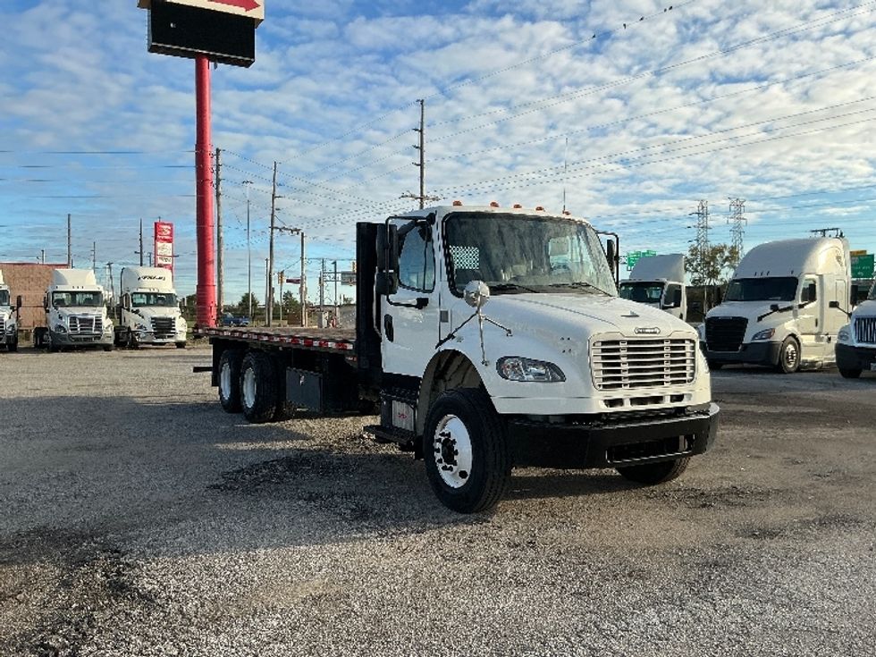 Flatbed Truck-Light and Medium Duty Trucks-Freightliner-2019-M2-East Chicago-IN-196,920\n\t\tmiles-$ 54,000 - Image 1