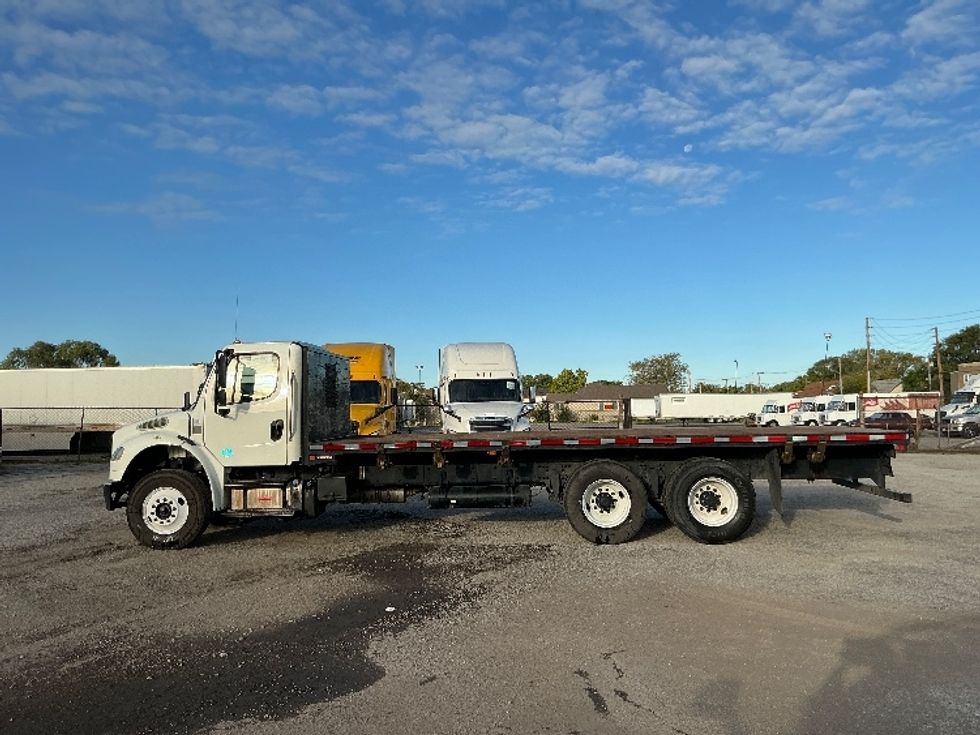 Flatbed Truck-Light and Medium Duty Trucks-Freightliner-2019-M2-East Chicago-IN-196,920\n\t\tmiles-$ 54,000 - Image 4