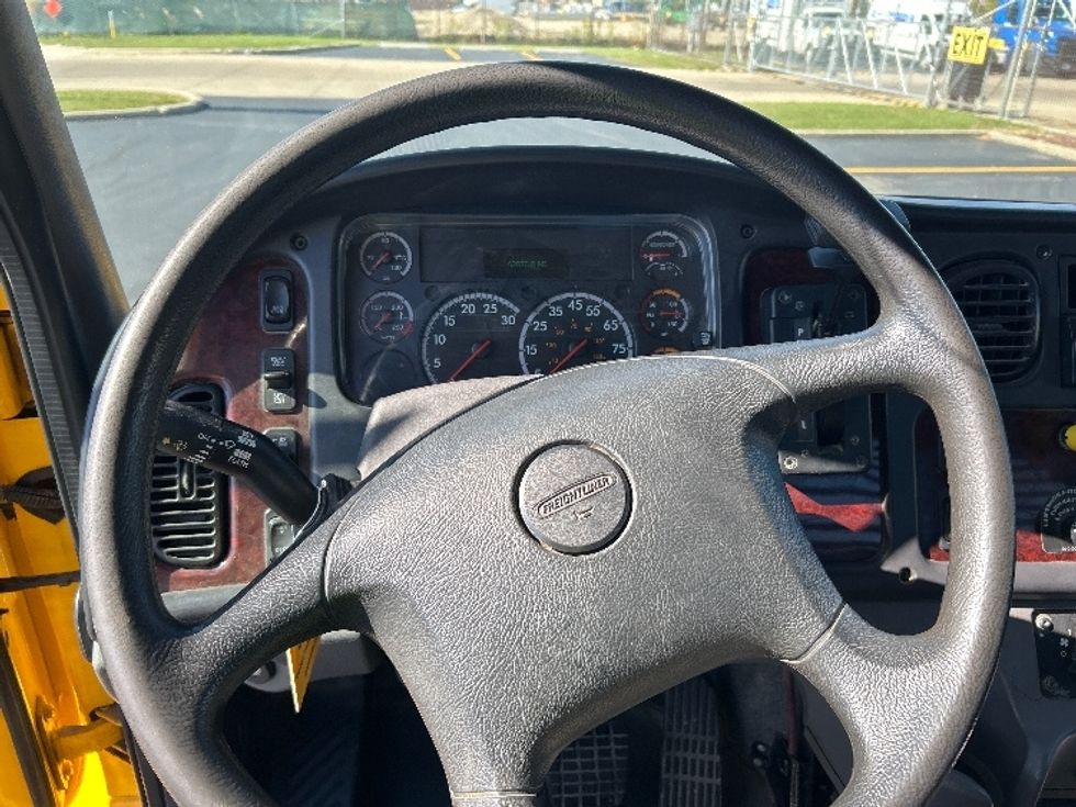 Flatbed Truck-Light and Medium Duty Trucks-Freightliner-2019-M2-East Chicago-IN-62,900\n\t\tmiles-$ 54,000 - Image 18