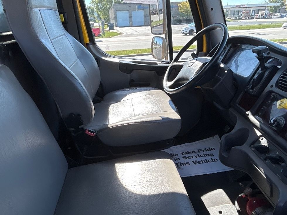 Flatbed Truck-Light and Medium Duty Trucks-Freightliner-2019-M2-East Chicago-IN-62,900\n\t\tmiles-$ 54,000 - Image 22