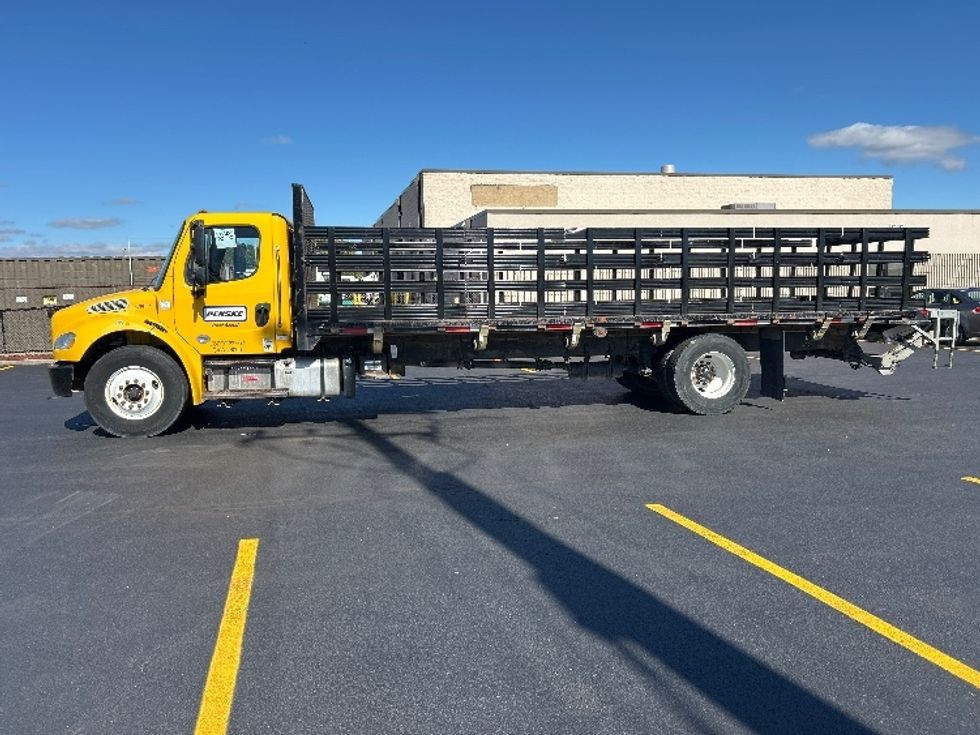 Flatbed Truck-Light and Medium Duty Trucks-Freightliner-2019-M2-East Chicago-IN-62,900\n\t\tmiles-$ 54,000 - Image 4