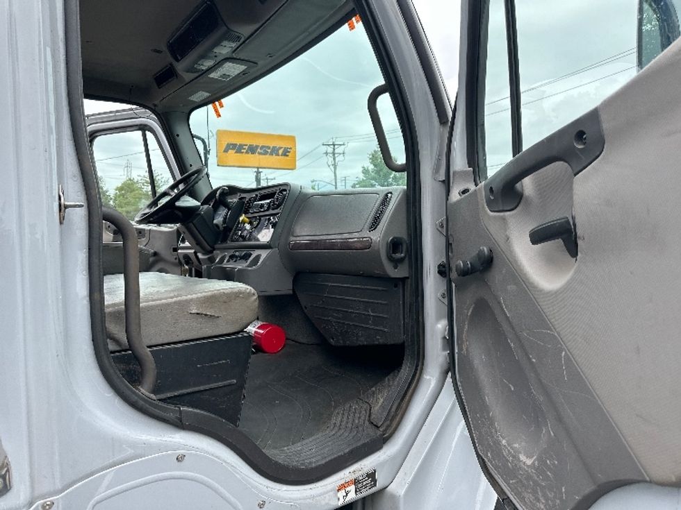 Flatbed Truck-Light and Medium Duty Trucks-Freightliner-2019-M2-Edison-NJ-185,849\n\t\tmiles-$ 44,750 - Image 20