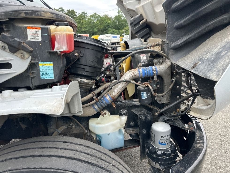 Flatbed Truck-Light and Medium Duty Trucks-Freightliner-2019-M2-Edison-NJ-185,849\n\t\tmiles-$ 44,750 - Image 23