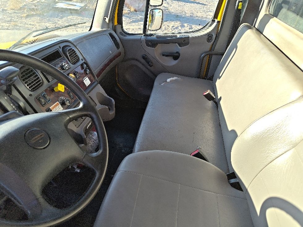 Flatbed Truck-Light and Medium Duty Trucks-Freightliner-2019-M2-El Paso-TX-114,681\n\t\tmiles-$ 56,750 - Image 18