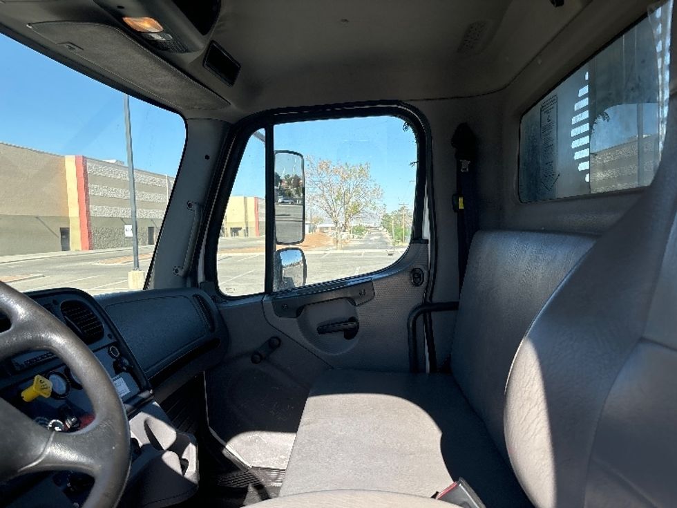 Flatbed Truck-Light and Medium Duty Trucks-Freightliner-2019-M2-El Paso-TX-79,226\n\t\tmiles-$ 71,500 - Image 15