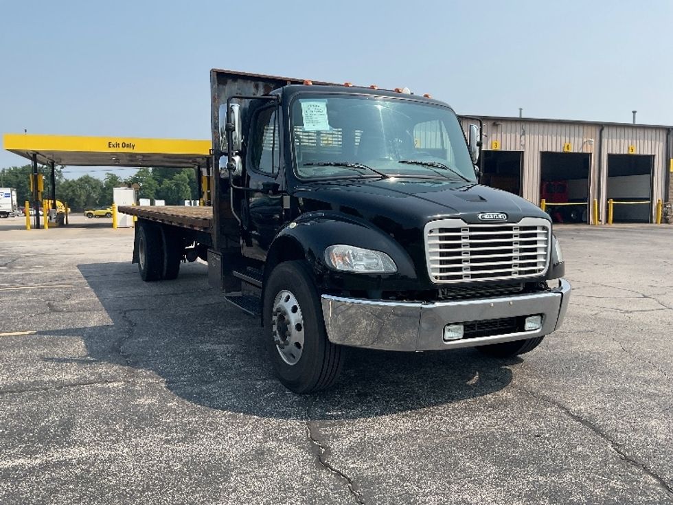 Flatbed Truck-Light and Medium Duty Trucks-Freightliner-2019-M2-Elkhart-IN-224,806\n\t\tmiles-$ 42,250 - Image 1