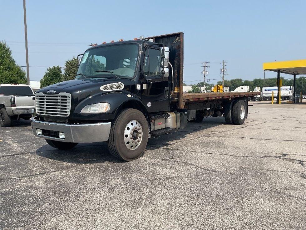 Flatbed Truck-Light and Medium Duty Trucks-Freightliner-2019-M2-Elkhart-IN-224,806\n\t\tmiles-$ 42,250 - Image 3