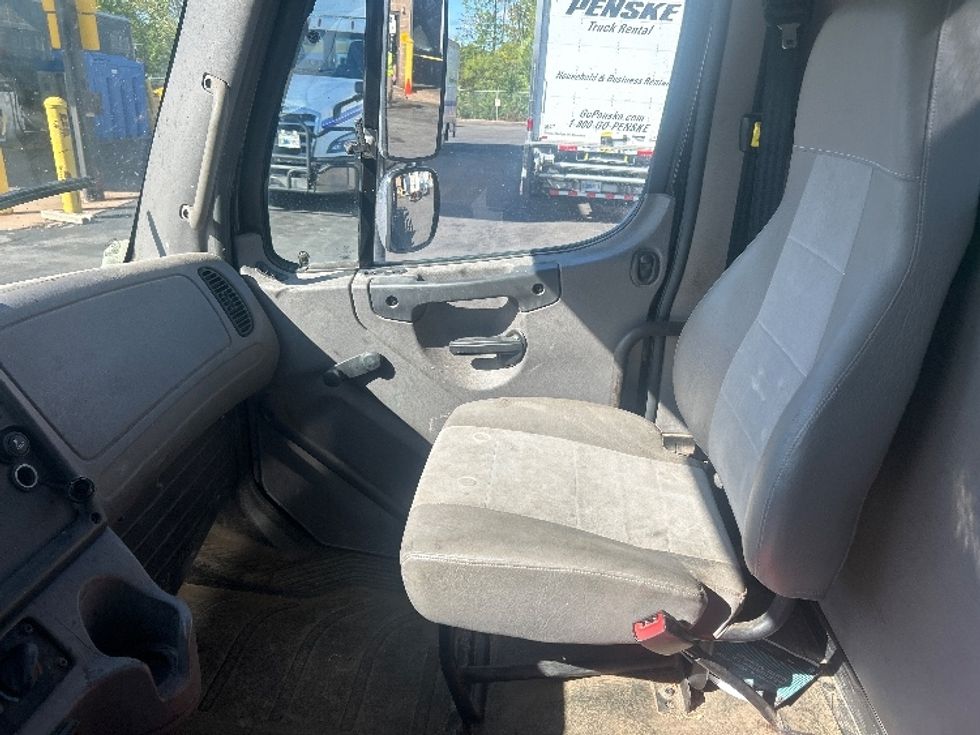 Flatbed Truck-Light and Medium Duty Trucks-Freightliner-2019-M2-Elmira-NY-259,968\n\t\tmiles-$ 55,500 - Image 19