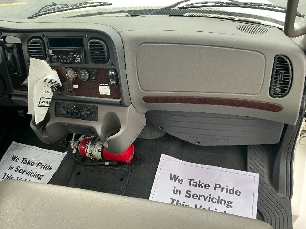 Flatbed Truck-Light and Medium Duty Trucks-Freightliner-2019-M2-Erlanger-KY-42,316\n\t\tmiles-$ 60,250 - Image 18