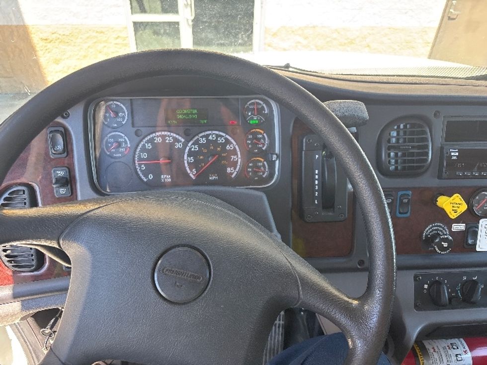 Flatbed Truck-Light and Medium Duty Trucks-Freightliner-2019-M2-Everett-WA-54,641\n\t\tmiles-$ 64,250 - Image 18