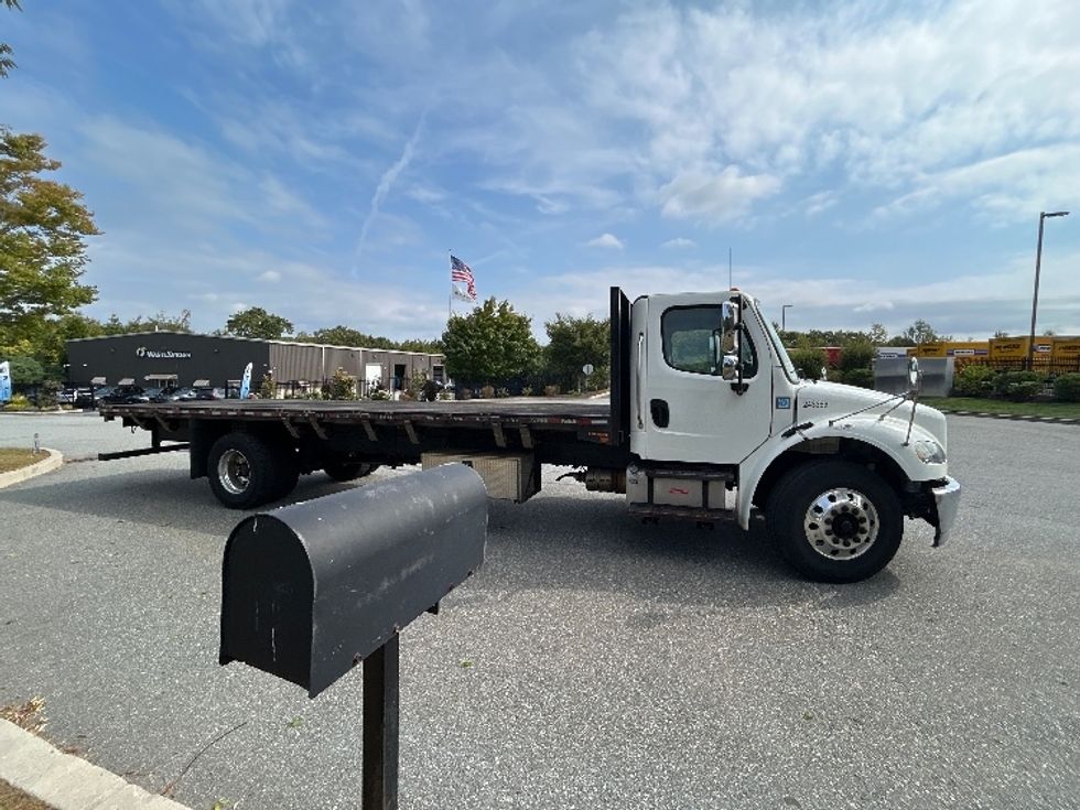 Flatbed Truck-Light and Medium Duty Trucks-Freightliner-2019-M2-Fitchburg-MA-70,876\n\t\tmiles-$ 44,500 - Image 15