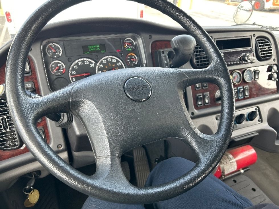 Flatbed Truck-Light and Medium Duty Trucks-Freightliner-2019-M2-Fitchburg-MA-70,876\n\t\tmiles-$ 44,500 - Image 17