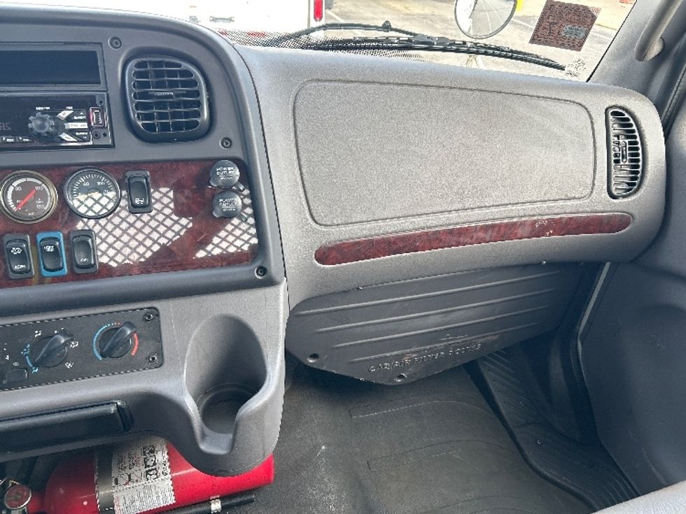 Flatbed Truck-Light and Medium Duty Trucks-Freightliner-2019-M2-Fitchburg-MA-70,876\n\t\tmiles-$ 44,500 - Image 21