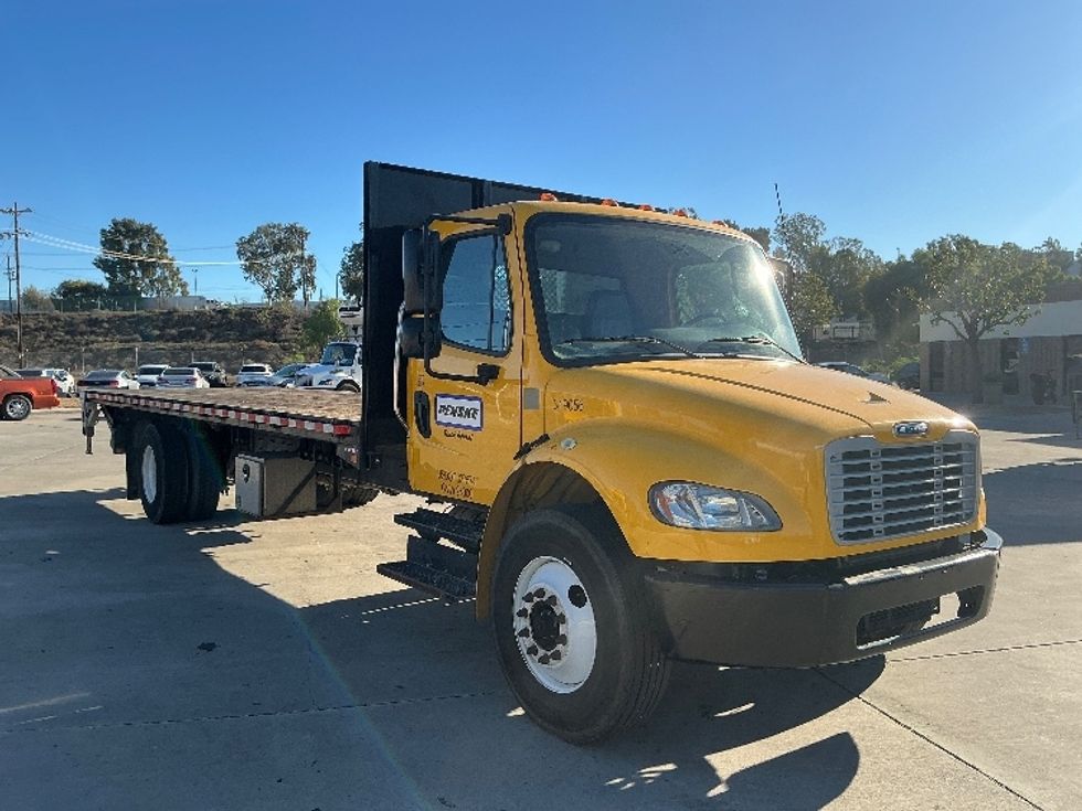 Flatbed Truck-Light and Medium Duty Trucks-Freightliner-2019-M2-Fontana-CA-108,381\n\t\tmiles-$ 53,000 - Image 1