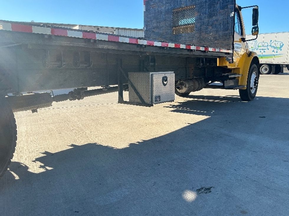 Flatbed Truck-Light and Medium Duty Trucks-Freightliner-2019-M2-Fontana-CA-108,381\n\t\tmiles-$ 53,000 - Image 14