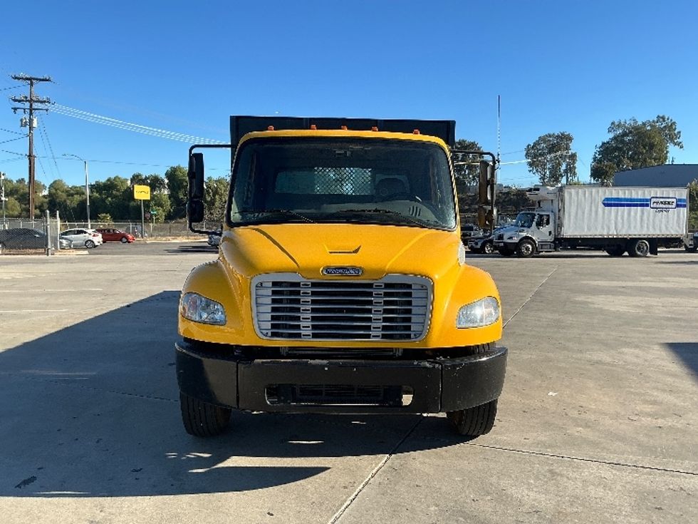 Flatbed Truck-Light and Medium Duty Trucks-Freightliner-2019-M2-Fontana-CA-108,381\n\t\tmiles-$ 53,000 - Image 2
