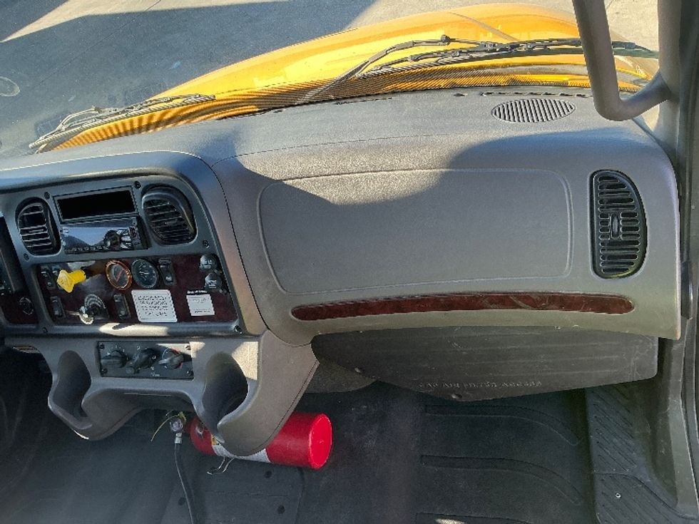 Flatbed Truck-Light and Medium Duty Trucks-Freightliner-2019-M2-Fontana-CA-108,381\n\t\tmiles-$ 53,000 - Image 21