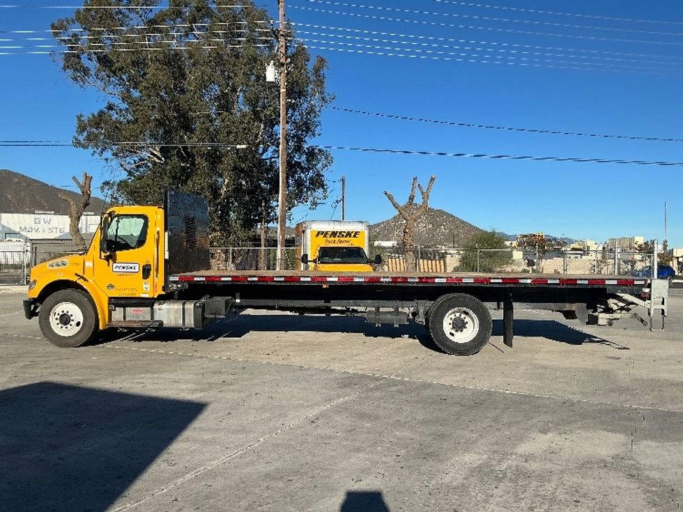 Flatbed Truck-Light and Medium Duty Trucks-Freightliner-2019-M2-Fontana-CA-108,381\n\t\tmiles-$ 53,000 - Image 4