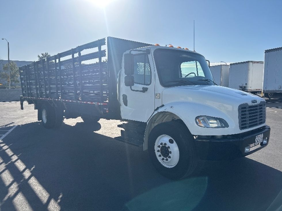 Flatbed Truck-Light and Medium Duty Trucks-Freightliner-2019-M2-Fontana-CA-111,131\n\t\tmiles-$ 55,000 - Image 1