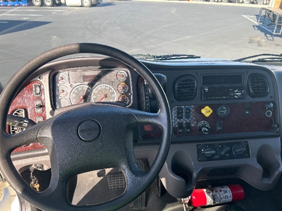 Flatbed Truck-Light and Medium Duty Trucks-Freightliner-2019-M2-Fontana-CA-111,131\n\t\tmiles-$ 55,000 - Image 17