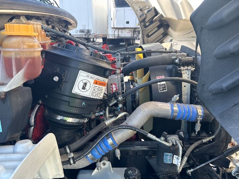 Flatbed Truck-Light and Medium Duty Trucks-Freightliner-2019-M2-Fontana-CA-111,131\n\t\tmiles-$ 55,000 - Image 21