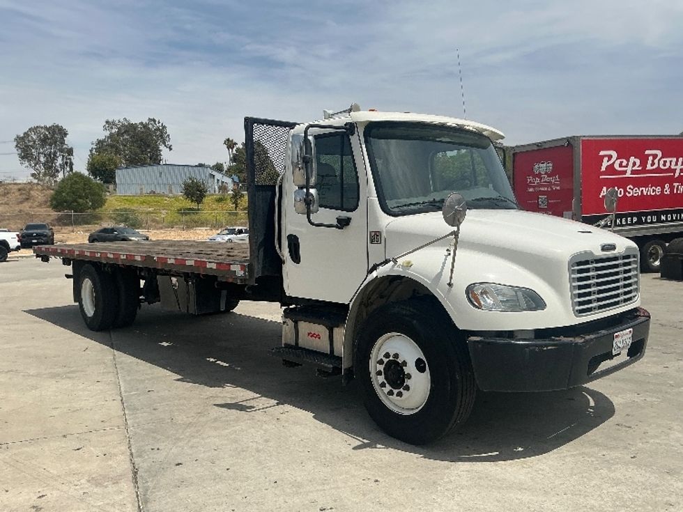 Flatbed Truck-Light and Medium Duty Trucks-Freightliner-2019-M2-Fontana-CA-115,986\n\t\tmiles-$ 47,500 - Image 1