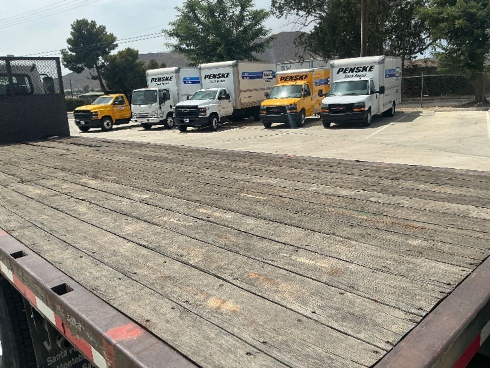 Flatbed Truck-Light and Medium Duty Trucks-Freightliner-2019-M2-Fontana-CA-115,986\n\t\tmiles-$ 47,500 - Image 12