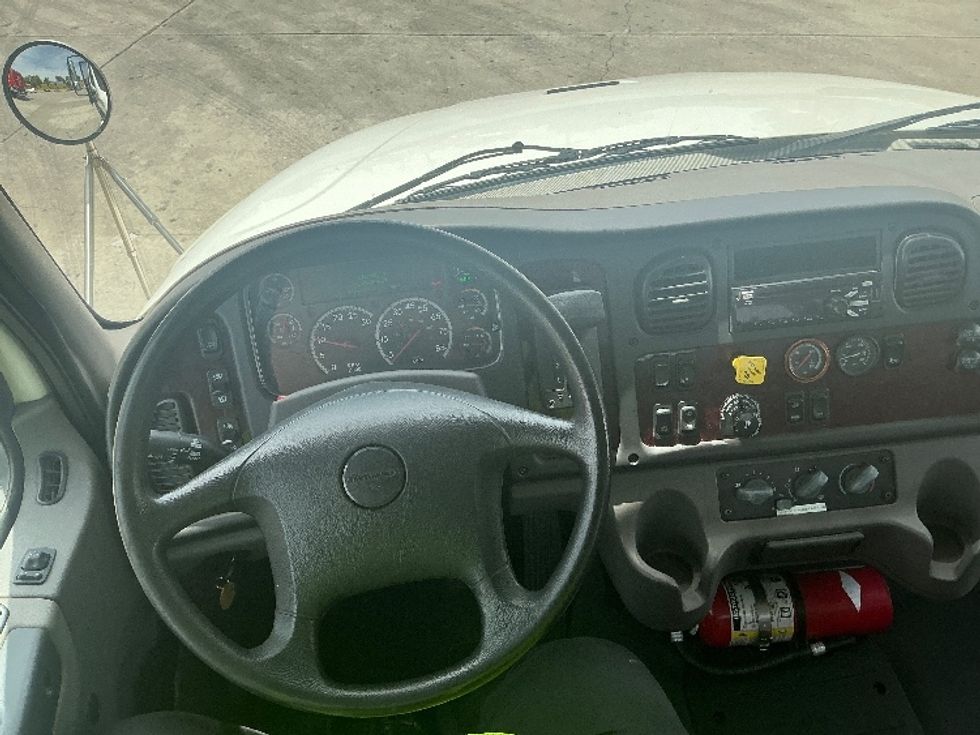 Flatbed Truck-Light and Medium Duty Trucks-Freightliner-2019-M2-Fontana-CA-115,986\n\t\tmiles-$ 47,500 - Image 18