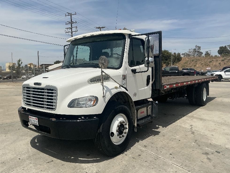 Flatbed Truck-Light and Medium Duty Trucks-Freightliner-2019-M2-Fontana-CA-115,986\n\t\tmiles-$ 47,500 - Image 3