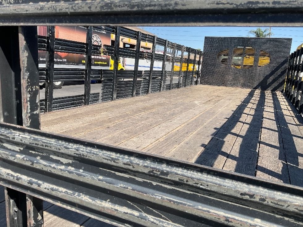 Flatbed Truck-Light and Medium Duty Trucks-Freightliner-2019-M2-Fontana-CA-129,412\n\t\tmiles-$ 58,000 - Image 11