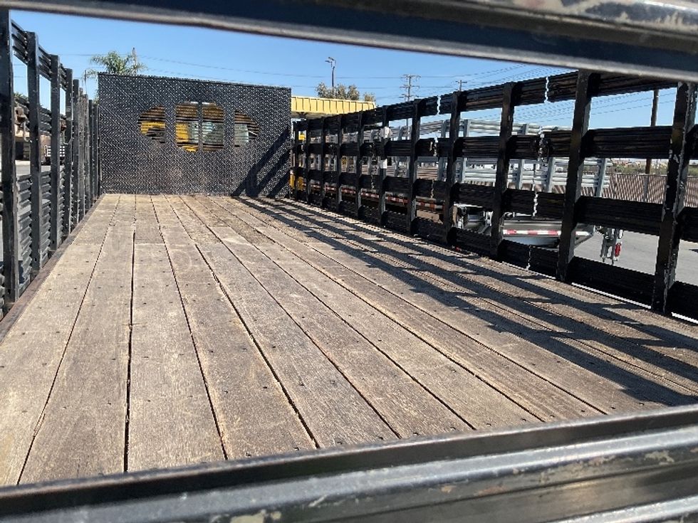 Flatbed Truck-Light and Medium Duty Trucks-Freightliner-2019-M2-Fontana-CA-129,412\n\t\tmiles-$ 58,000 - Image 12