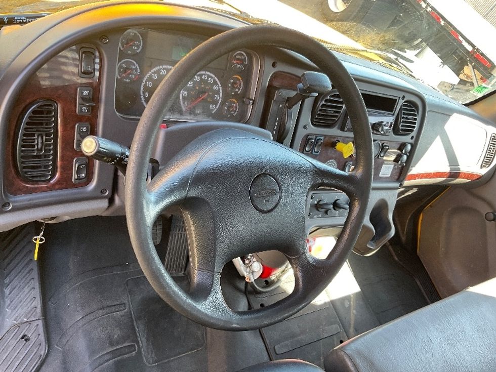 Flatbed Truck-Light and Medium Duty Trucks-Freightliner-2019-M2-Fontana-CA-129,412\n\t\tmiles-$ 58,000 - Image 17