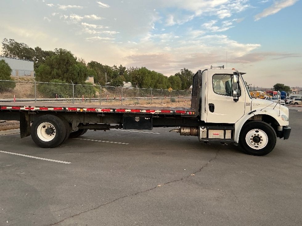 Flatbed Truck-Light and Medium Duty Trucks-Freightliner-2019-M2-Fontana-CA-130,955\n\t\tmiles-$ 54,250 - Image 15
