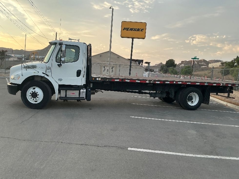 Flatbed Truck-Light and Medium Duty Trucks-Freightliner-2019-M2-Fontana-CA-130,955\n\t\tmiles-$ 54,250 - Image 4
