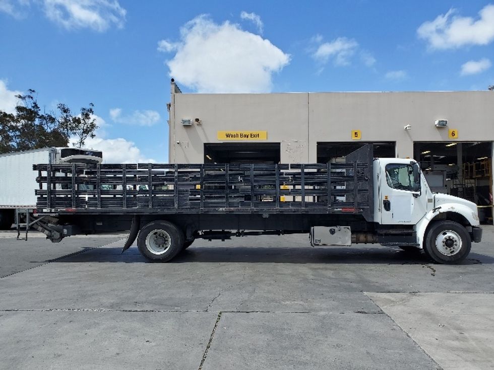 Flatbed Truck-Light and Medium Duty Trucks-Freightliner-2019-M2-Fontana-CA-135,313\n\t\tmiles-$ 60,000 - Image 14